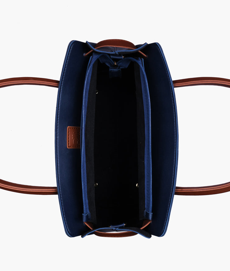Hugetrendy handbag with front buckle